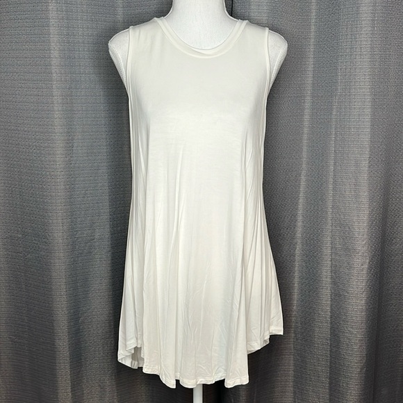 SUPERLINE CREAM COLORED TANK TOP SIZE SMALL BRAND NEW - Picture 1 of 9